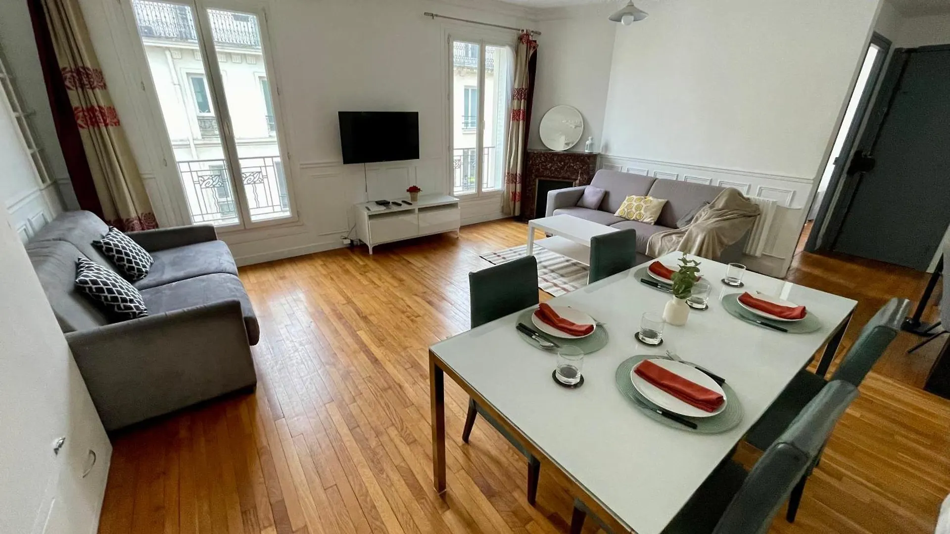 Appartement Vaugirard - Proche Tour Eiffel Paris Fransa